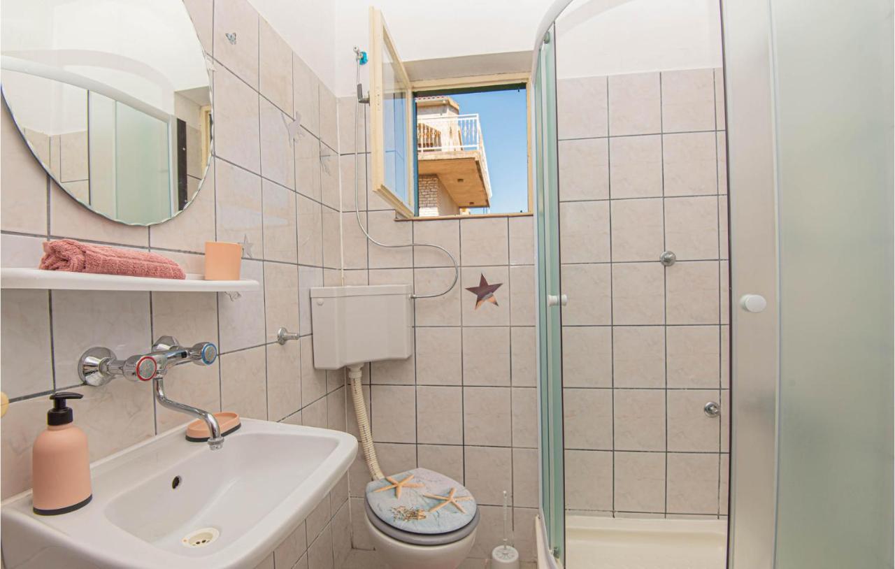 3 Bedroom Lovely Apartment In Brodarica 브로다리카 외부 사진