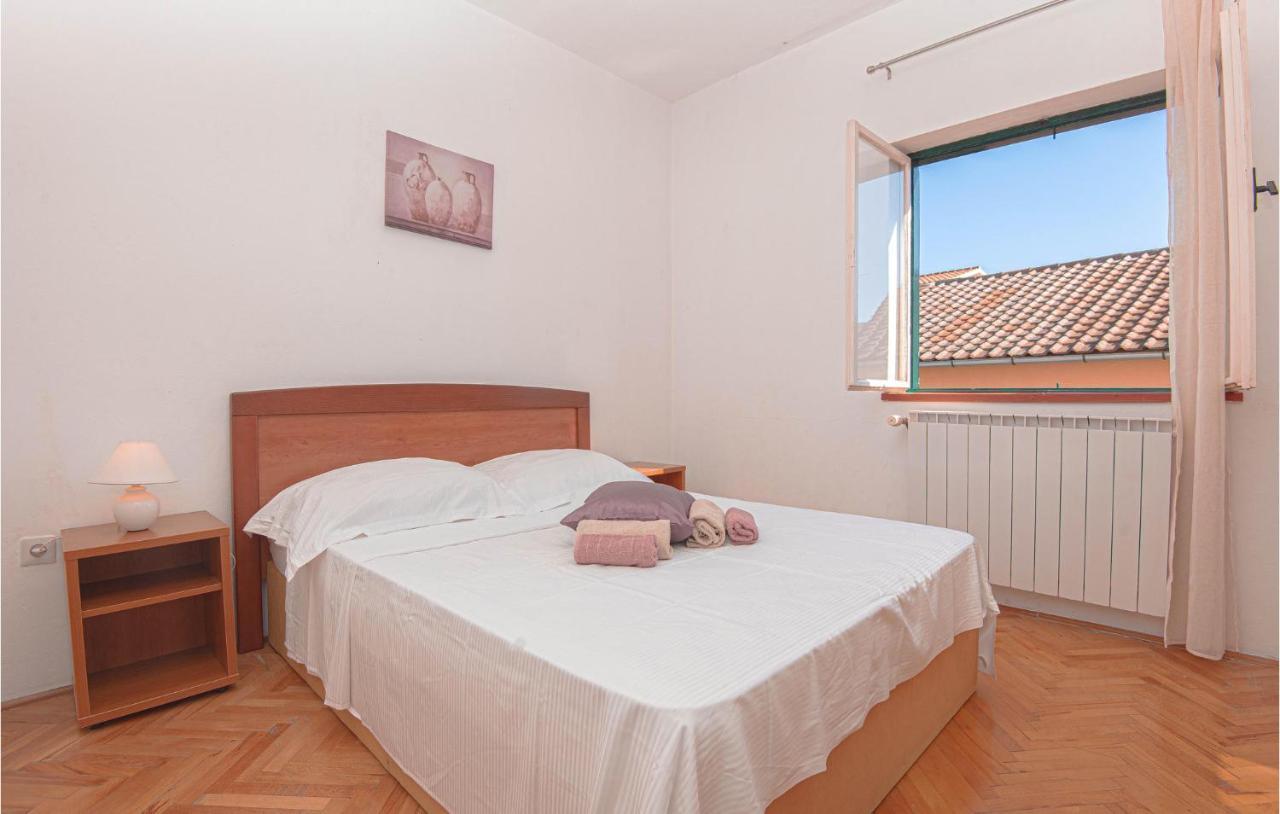 3 Bedroom Lovely Apartment In Brodarica 브로다리카 외부 사진