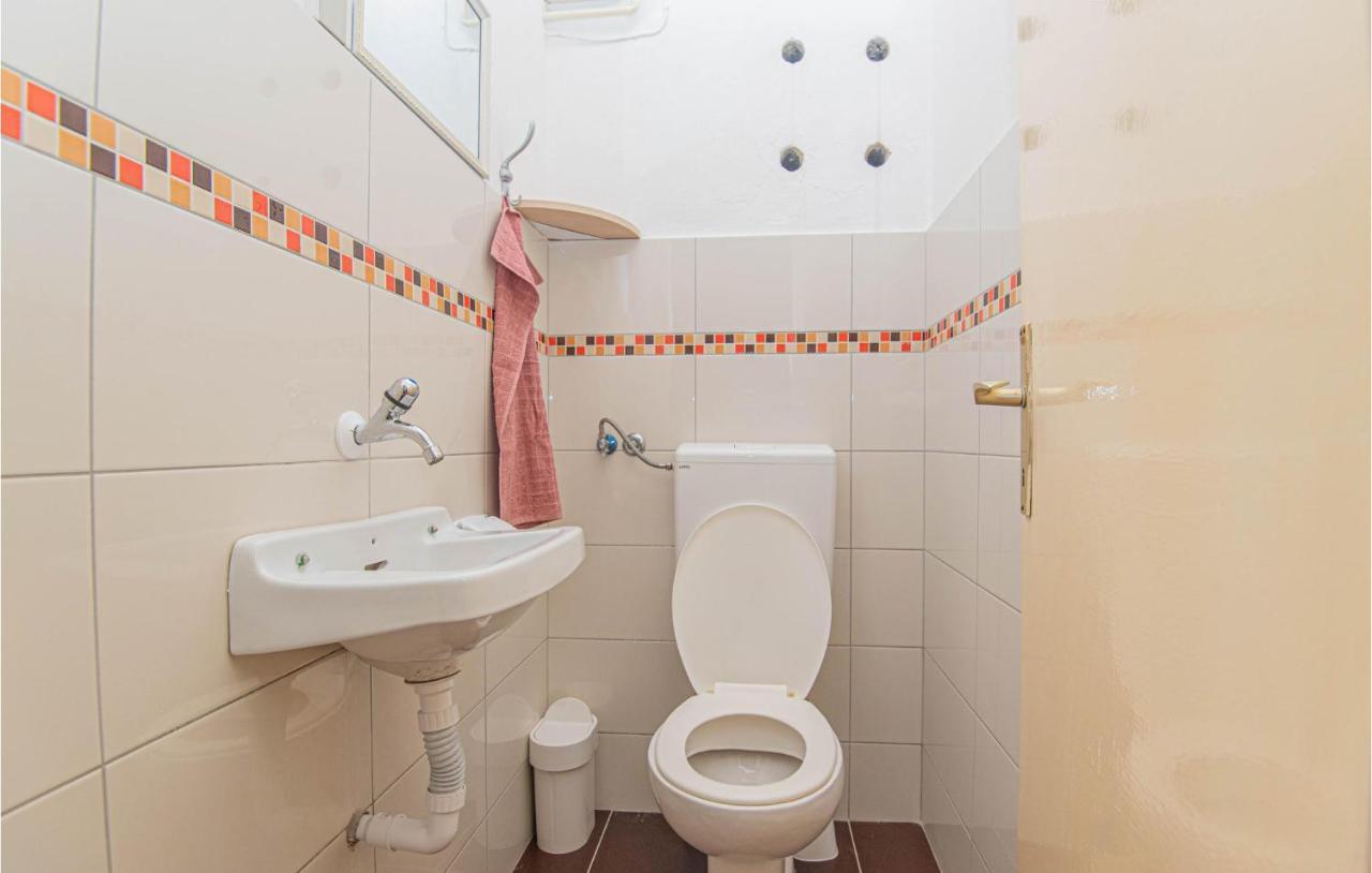 3 Bedroom Lovely Apartment In Brodarica 브로다리카 외부 사진