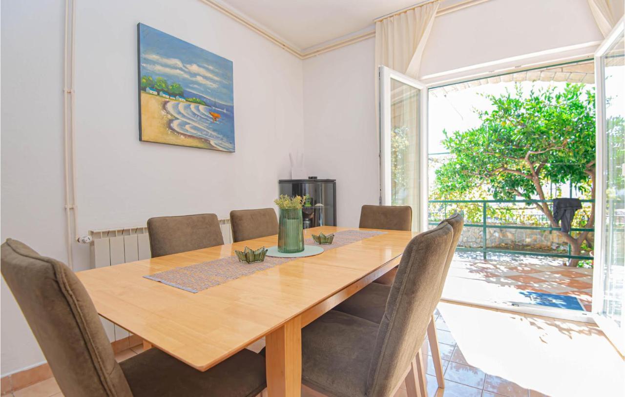 3 Bedroom Lovely Apartment In Brodarica 브로다리카 외부 사진